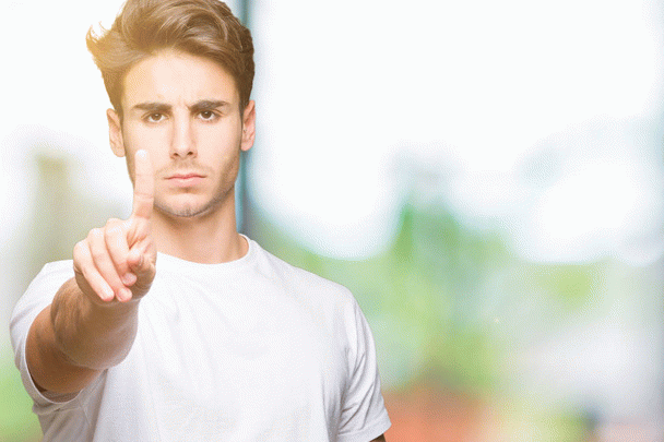 ۱۲ روش کسب درآمد از چت جی پی تی در سال ۱۴۰۴: راهنمای کامل با پاسخ به سوالات متداول